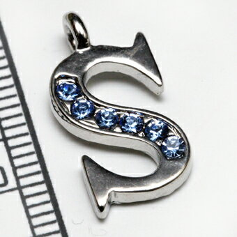 【イニシャルパーツ】　S