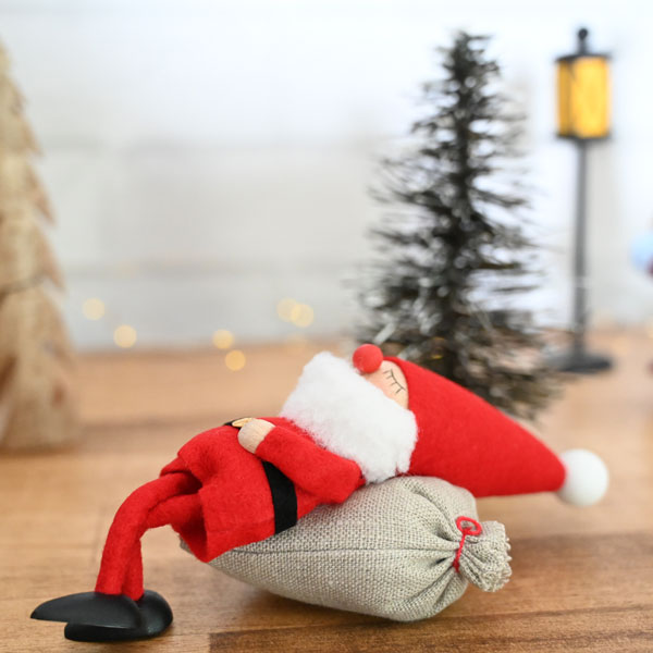 ノルディカニッセ 『寝ているサンタ』（ノルディカニッセ/NORDIKA nisse/北欧/クリスマス/飾り/人形/おしゃれ/木製）