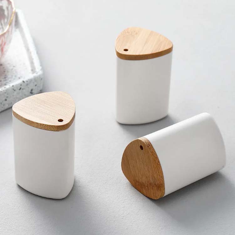 爪楊枝入れ 爪楊枝ケース 大容量 キッチン収納 シンプル 綿棒ホルダー 卓上用品 楊枝保存 レストラン用..