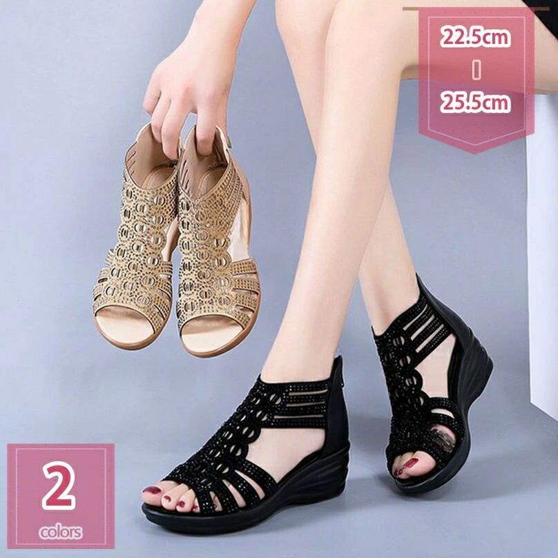 表地：puメイン素材：pu○【ヒール】：5.5 cm 【サイズ】：22.5cm 23.0cm 23.5cm 24.0cm 24.5cm 25.0cm 25.5cm 22.5センチ 23センチ 23.5センチ 24センチ 24.5センチ 25センチ 25.5センチ 【カラー】：ゴールド ブラック○【特徴】：痛くない、歩きやすい、履きやすい、脱げ防止、幅広、疲れにくい、きれい、安定感、滑り止め、美脚 おしゃれ パンプス サンダル○【使用シーン】：結婚式、2次会、冠婚葬祭、通勤、披露宴、オフィス、通学、フォーマル、リクルート、パーティ、デート、お出かけ等の場所に使えます。○【通年着用】：シンプルなデザインと上品な素材なので、春 夏 秋 に合わせられて着回し力もすぐれます。○【履くだけで美脚&amp;歩きやすい】美脚と歩きやすさのバランスがいいヒール！ ヒール苦手さんにも歩きやすくて、しかも美脚効果も手に入る！○長時間歩いても痛くなりにくいから通勤・立ち仕事にもおすすめ。○美脚を叶えるシンプルパンプスはコーデを選ばない優秀アイテム。○10代、20代、30代、40代、50代、60代と幅広い年代の方に、ご使用頂けます。○学生さんの通学用に、また仕事やオフィスの通勤用に、さらに女子会、デートにも春夏秋冬に合わせて着回し可能で手放せない1足になるでしょう♪○デニムなどのカジュアルコーデ - きれいめスカートやパンツスタイル、ワンピースなど、色々なシーンに合わせやすいシンプルデザインです。 結婚式やパーティーなどのフォーマルシーンのコーディネートにご好評いただいてます。 ○シンプルなデザインだから、どんなスタイルにもマッチする。○返品・交換をお受けできない場合商品到着から7日経過した場合一度でも使用・着用された場合お届け後、洗濯・クリーニング等をされた場合【21.0センチサイズ】 【21cm】【21.5センチサイズ】 【21.5cm】【22.0センチサイズ】 【22cm】【22.5センチサイズ】 【22.5cm】【23.0センチサイズ】 【23cm】【23.5センチサイズ】 【23.5cm】【24.0センチサイズ】 【24cm】【24.5センチサイズ】 【24.5cm】【25.0センチサイズ】 【25cm】【25.5センチサイズ】 【25.5cm】【26.0センチサイズ】 【26cm】【26.5センチサイズ】 【26.5cm】【27.0センチサイズ】 【27cm】掲載内容は検索参考用であり、製品説明を構成するものではなく、実際パンプス ローヒール 黒 ストラップ レディース ポインテッドトゥ ブラック 太めヒール 6.4cmヒール 春 夏 秋 冬 冠婚葬祭 20 30 40 代 幅広ラウンドトゥ パンプス ハイヒール 黒 ブラック 痛くない 脱げない 歩きやすい 靴 厚底 太めヒール ヒール高め ヒール10cm ブラック ドレスパンプス レディース ローヒール 太ヒール ラウンドトゥ 春 夏 秋 冬 シンプル ローファー 軽量 スリッポン レディースシューズ カジュアルパンプス 歩きやすい 疲れない 黒 婦人靴 妊婦 滑り止め ブラック 履きやすい ペタンコ 柔軟 ローヒール 柔らかい 仕事 ビジネス オフィス 女性レディース ポインテッドトゥ パンプス ローヒール 甲浅 2cm ヒール 痛くない 歩きやすい 大きいサイズ 小さいサイズ ブラック 就活 リクルート甲浅 走れる パンプス ポインテッドトゥ 痛くない 疲れない レディース ローヒール ピンヒール トレンド 大人 フェミニン おしゃれ 可愛い .サマーブーツ レディース ブーツサンダル ハイヒール アンクルブーティ 春ブーツ 夏ブーツ キラキラ ブーサン 太ヒール 厚底 バックジッパー オープントゥ サンダルブーツ 靴 シューズ サンダル ファッション 美脚効果 通勤用 通学用 カジュアル パーティー用 おしゃれ 軽量 履きやすい 歩きやすい 旅行用 休日用 お出かけ用 20代 30代 40代 50代 女性向け プレゼント ギフト 人気 新作 夏用 春用 透け感 快適 涼しい 安定感 かわいい おしゃれなデザイン 人気商品 楽天ランキング入賞 新作登場 おすすめ商品 セール対象。 指定された配送時間は承っておりません。