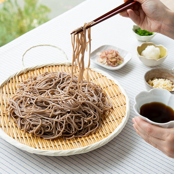【栗原はるみ ギフト包装可】 竹ざる 手付き 33cm / 栗原 はるみ 竹ザル うどん 梅干し そば 麺 竹 ザル ざる 鍋料理 枝豆 水切り てんぷら ドライフルーツ 手つき 持ち手 丸 丸型 円 キッチン用品 ゆとりの空間 ギフト 新築祝い