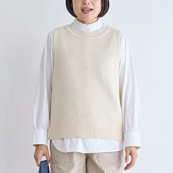 【栗原はるみ ウエア ギフト包装可】 テープヤーンニットベスト/ 栗原 はるみ ニット ベスト ニットベスト クルーネック レディース レディースベスト 無地 ネイビー アイボリー グリーン 綿100％ レイヤードスタイル ロングシーズン ゆとりの空間