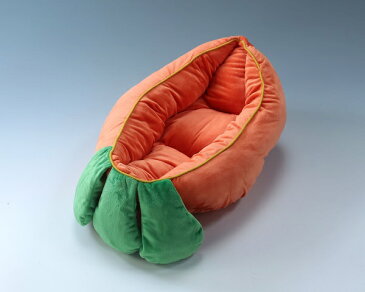 \300円OFFクーポン進呈/ 【ランキング受賞】 ペットベッド ニンジンorバナナかわいい野菜や果物の形をしたペット用ベッド 10405 ベッド マット カドラー 猫用 ペットベッド コンパクト