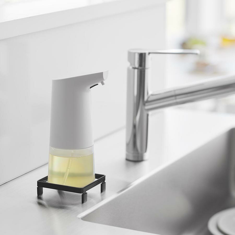 山崎実業 ソープディスペンサーラック タワー ブラック 4903208102049 【品番：010204】