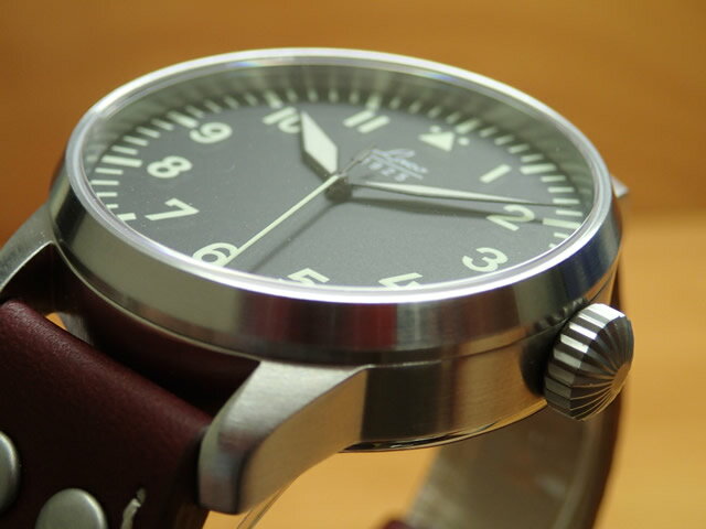 ラコ 腕時計 Laco パイロットウォッチ アウグスブルグ Augsburg 自動巻き 861688優美堂のLaco ラコ腕時計はメーカー保証2年つきの正規販売店商品です。お手続き簡単な分割払いも承ります。月づきのお支払い途中で一括返済することも出来ますのでご安心ください。