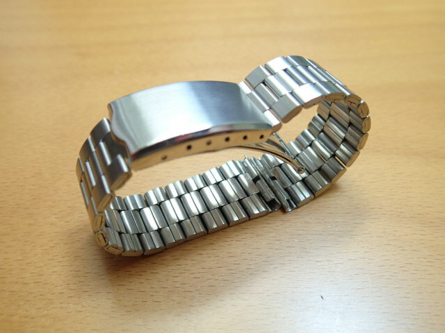 18mm時計バンド(腕時計）ベルト18ミリ ステンレススチール ブレスレット メタル バンド ベルト 時計ベルト・バンド バネ棒 サービス付き 18mm 時計ベルト 525円で販売していますバネ棒をサービスでお付けします。