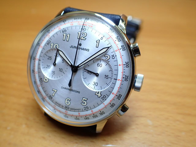 ユンハンス マックスビル バイユンハンス 腕時計 Junghans Meister Telemeter 40.4mm マイスターテレメーター オートマチック 027 3380 00 正規商品 お手続き簡単な分割払いも承ります。月づきのお支払い途中で一括返済することも出来ますのでご安心ください。