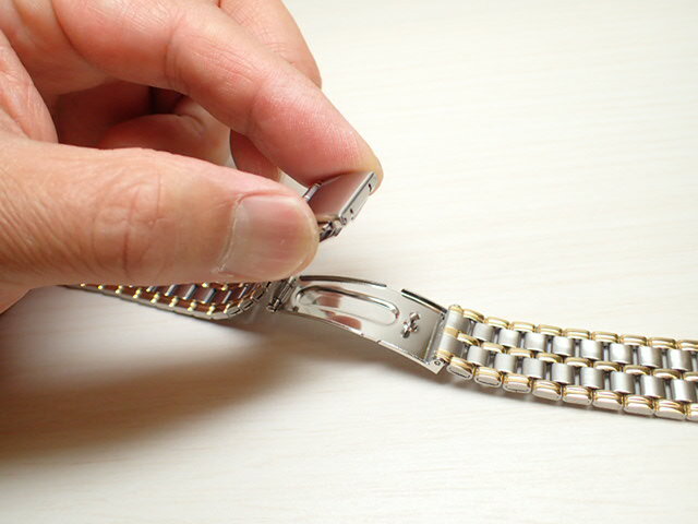 18mm 時計バンド(腕時計）ベルト18mm ステンレススチール ブレスレット メタル 時計ベルト・バンド バネ棒 サービス付き 18mm 時計ベルト 525円で販売していますバネ棒をサービスでお付けします