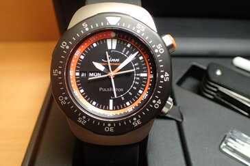 ジン 腕時計 Sinn ジン時計 EZM12 ドクターヘリの救命医師のために開発されたモデル 世界限定300本 分割払いもOKです