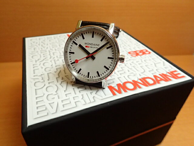 モンディーン 腕時計 エヴォ2 35mm ブラックレザー MSE.35110.LB優美堂のモンディーンはメーカー保証つきの正規商品です。お手続き簡単な分割払いも承ります。月づきのお支払い途中で一括返済することも出来ますのでご安心ください。