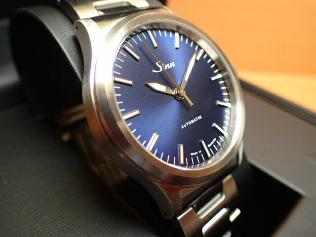 ジン 腕時計 Sinn Watches 556.I.B M 優美堂のジン腕時計はメーカー保証2年つきの正規輸入商品です お手続き簡単な分割払いも承ります。月づきのお支払い途中で一括返済することも出来ます。