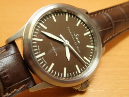 ジン腕時計SINN556BROWNLIMITEDEDTION優美堂のジン腕時計はメーカー保証2年つきの正規輸入商品です
