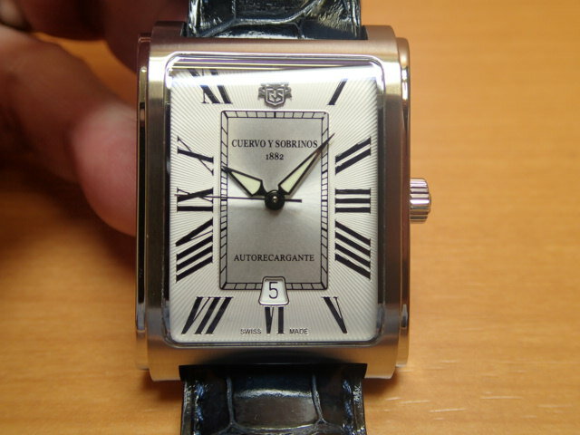 クエルボイソブリノス 腕時計 プロミネンテ クラシコ 正規商品 シルバー Ref.1015-1RA クエルボ・イ・ソブリノス お手続き簡単な分割払いも承ります。月づきのお支払い途中で一括返済することも出来ますのでご安心ください。