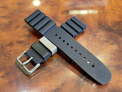 VICTORINOX ビクトリノックス 時計 腕時計 替えベルト バンド INOX Professional Diver イノックス プロフェッショナルダイバーズ 専用 ラバー ベルト 腕時計 22mm ベルト バンド ストラップ チタン尾錠 VICTORINOX ビクトリノックス 時計 腕時計 替えベルト バンド INOX Professional Diver イノックス プロフェッショナルダイバーズ 専用 ラバー ベルト 腕時計 22mm ベルト バンド ストラップ チタン尾錠