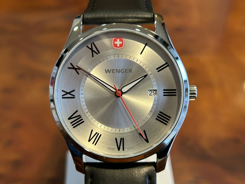 ウェンガー 腕時計（メンズ） 【あす楽】 ウェンガー WENGER 腕時計 CITY CLASSIC シティクラシック 42mm シルバー文字盤 01.1441.139 クォーツ 国内正規品 優美堂のウェンガーは安心のメーカー保証3年付き日本正規商品です