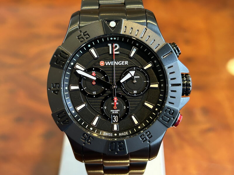 ウェンガー 腕時計（メンズ） ウェンガー WENGER 腕時計 Seaforce Chrono シーフォース クロノグラフ 43mm ブラック文字盤 01.0643.121 クォーツ 国内正規品 優美堂のウェンガーは安心のメーカー保証3年付き日本正規商品です 【あす楽】