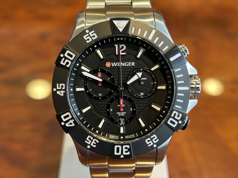 ウェンガー 腕時計（メンズ） ウェンガー WENGER 腕時計 Seaforce Chrono シーフォース クロノグラフ 43mm ブラック文字盤 01.0643.117 クォーツ 国内正規品 優美堂のウェンガーは安心のメーカー保証3年付き日本正規商品です【あす楽】