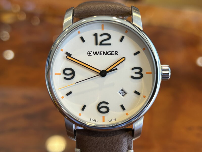 ウェンガー 腕時計（メンズ） 【あす楽】 ウェンガー WENGER 腕時計 URBAN METROPORITAN アーバンメトロポリタン 42mm ホワイト文字盤 01.1741.133 クォーツ 国内正規品 優美堂のウェンガーは安心のメーカー保証3年付き日本正規商品です