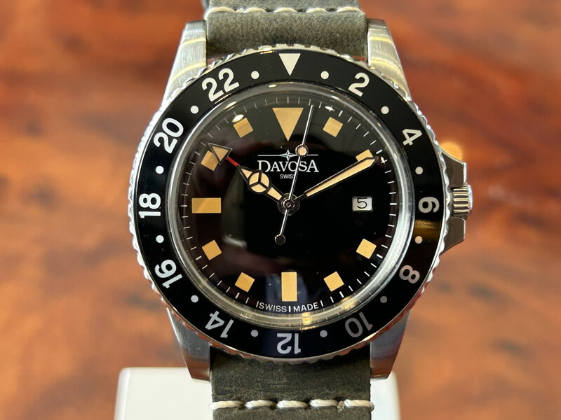 ダボサ 腕時計 DAVOSA Ternos Vintage テルノス ヴィンテージ ダイバー クォーツ レザーストラップ 電池式 腕時計 162.500.55 39mm 正規輸入品 9827087 お手続き簡単な分割払いも承ります。月づきのお支払い途中で一括返済することも出来ますのでご安心ください。