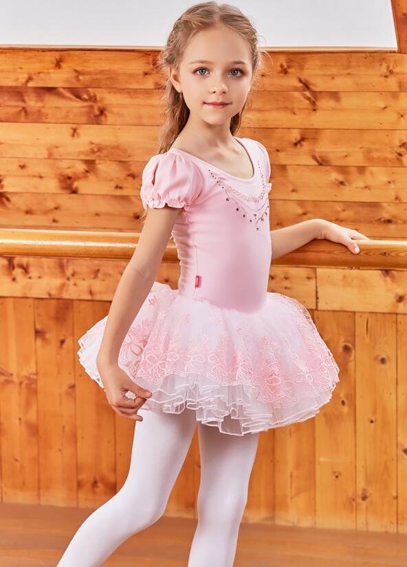 楽天ゆうのショップダンス服 子供 ワンピース 女の子 ステージ衣装 バレエダンス ダンス衣装 オールインワン キッズダンス 衣装 バレエレオタード 半袖 チュチュ ジュニア 練習着 スナップボタン式 競技 演出用 チャチャ 舞台 発表会 ドレス 可愛い 股下スナップ 袖付き 110 120 130 140 150