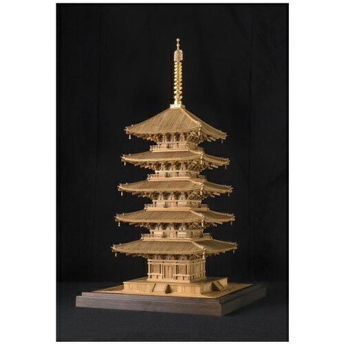 1/70 興福寺五重塔(屋久杉) 1/70興福寺五重塔(屋久杉) サイズ 幅、奥行400　高さ745　 製作時間　約100時間 広告文責：薬局元気爽快本店(03-5207-2699)