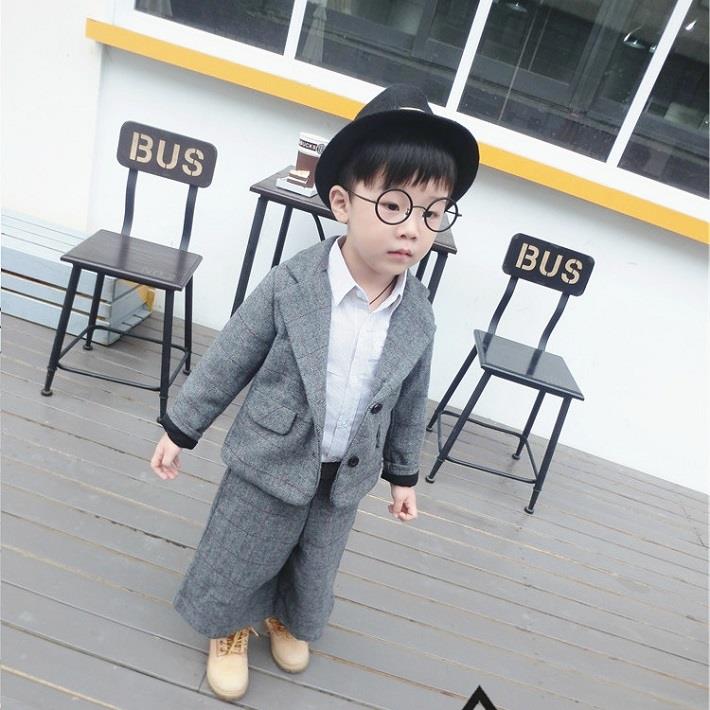 110のみ在庫有り【子供服】（kids）] fs04gm [男の子」子ども　子どもタキシード上下セット　チェックスーツ上下セット　ガウチョパンツ上下スーツ　韓国子供服フォーマルスーツ　子ども　スーツ　スタジオ撮影スーツ【80】【90】【100】【110】グレー　fs3gm