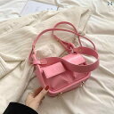 【送料無料】クロスボディ バッグ 普段使い レディース 女性 ハイエンド 脇下 バッグ 甘くて クール スタイリッシュ ガール ファッション シングル ショルダ...