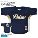 《アイテム名》 ミッチェルアンドネス ユニフォーム MITCHELL ＆ NESS メンズ オーセンティック トレバー・ホフマン サンディエゴ・パドレス 2007 BP ジャージ ABPJ3348-SDP07THFNAVY 《ブランドヒストリー》 Mitchell ＆ Nessは、1904年にアメリカ・フィラデルフィア州の同市内において、レスラーかつテニスのチャンピオンだったフランク・P・ミッチェルと、スコットランド人ゴルファ−のチャールズ・M・ネスにより創設されました。高品質・高縫製技術をモットーに、現代でもNBA(バスケットボール)、MLB(野球)、NFL(アメフト)、NHL(アイスホッケー)、NCAA(大学スポーツ協会)、MLS(サッカー)のアメリカ4大スポーツを完全サポートし、多くの公式トレーニングウェアのライセンスウェアを取り扱っています。世界中に愛好家を抱え魅了し続けるヴィンテージジャージの老舗ブランドです。 《アイテム説明》 ミッチェルアンドネスより「オーセンティック トレバー・ホフマン サンディエゴ・パドレス 2007 BP ジャージ」です。生地感やプリント・裁縫など、実際に当時の選手が着用していたジャージのディテールをそのまま再現した、高品質な造りのオーセンティックジャージです。 《カラー名/カラーコード/管理No.》 サンディエゴ・パドレス/-/"23820250" こちらの商品は、並行輸入により海外から輸入しております。製造・入荷時期により、細かい仕様の変更がある場合がございます。上記を予めご理解の上、お買い求め下さいませ。 関連ワード： ウエア トップス トレバー・ホフマン MLB ZSPO ベースボールジャージ オーセンティック ブランド カジュアル アメカジ スポーティ ロゴ 半袖 人気 メッシュ date 2023/03/06Item Spec ブランド MITCHELL ＆ NESS ミッチェルアンドネス アイテム ユニフォーム スタイルNo ABPJ3348-SDP07THFNAVY 商品名 オーセンティック トレバー・ホフマン サンディエゴ・パドレス 2007 BP ジャージ 性別 メンズ 原産国 Vietnam 他 素材 ポリエステル 100％ 採寸 単位(cm) 身幅 裄丈 総丈 M 56 48 76 L 61 50 78 XL(2L) 65 52 81 ※上記サイズは、実際に同一の商品を採寸した結果です。 商品によっては個体差がありますので誤差がでることが御座いますので参考目安としてご覧下さい。また、測定方法によっても誤差が生じますので、予めご了承ください。 サイズについて詳しくはこちらをご覧下さい。 当店では、スタジオでストロボを使用して撮影しております。商品画像はできる限り実物を再現するよう心掛けておりますが、ご利用のモニターや環境等により、実際の色見と異なる場合がございます。ご理解の上、ご購入いただけますようお願いいたします。 ▲その他アイテムはこちら