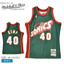 《アイテム名》 ミッチェルアンドネス ユニフォーム MITCHELL ＆ NESS メンズ スウィングマンジャージー シアトル スーパーソニックス 1995-96 ショーン・ケンプ SMJYGS18209-SSUDKGN95SKE 《ブランドヒストリー》 Mitchell &amp; Nessは、1904年にアメリカ・フィラデルフィア州の同市内において、レスラーかつテニスのチャンピオンだったフランク・P・ミッチェルと、スコットランド人ゴルファ−のチャールズ・M・ネスにより創設されました。高品質・高縫製技術をモットーに、現代でもNBA(バスケットボール)、MLB(野球)、NFL(アメフト)、NHL(アイスホッケー)、NCAA(大学スポーツ協会)、MLS(サッカー)のアメリカ4大スポーツを完全サポートし、多くの公式トレーニングウェアのライセンスウェアを取り扱っています。世界中に愛好家を抱え魅了し続けるヴィンテージジャージの老舗ブランドです。 《アイテム説明》 ミッチェルアンドネスより「スウィングマンジャージー シアトル スーパーソニックス 1995-96 ショーン・ケンプ」です。1995年-96年のシアトルスーパーソニックス、ショーン・ケンプモデル。 《カラー名/カラーコード/管理No.》 シアトルスーパーソニックス/-/"23825194" こちらの商品は、並行輸入により海外から輸入しております。製造・入荷時期により、細かい仕様の変更がある場合がございます。上記を予めご理解の上、お買い求め下さいませ。 関連ワード： NBA ZSPO バスケットボールジャージ ウエア タンクトップ ノースリーブ トップス ブランド バスケ バスケットボール スポーツ 人気 date 2022/08/01Item Spec ブランド MITCHELL ＆ NESS ミッチェルアンドネス アイテム ユニフォーム スタイルNo SMJYGS18209-SSUDKGN95SKE 商品名 スウィングマンジャージー シアトル スーパーソニックス 1995-96 ショーン・ケンプ 性別 メンズ 原産国 China 他 素材 ポリエステル 100％ 採寸 単位(cm) 身幅 総丈 M 54 77.5 L 59 80 XL(2L) 63.5 82.5 ※上記サイズは、実際に同一の商品を採寸した結果です。 商品によっては個体差がありますので誤差がでることが御座いますので参考目安としてご覧下さい。また、測定方法によっても誤差が生じますので、予めご了承ください。 サイズについて詳しくはこちらをご覧下さい。 当店では、スタジオでストロボを使用して撮影しております。商品画像はできる限り実物を再現するよう心掛けておりますが、ご利用のモニターや環境等により、実際の色見と異なる場合がございます。ご理解の上、ご購入いただけますようお願いいたします。 ▲その他アイテムはこちら