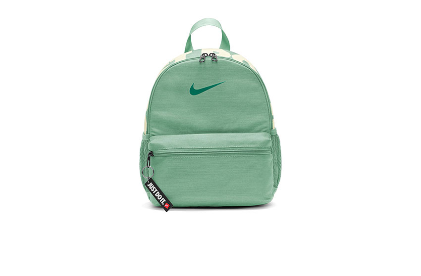 【限定クーポン発行中】ナイキ バッグ キッズ ジュニア 子供 ブラジリア JDI ミニバックパック NIKE BA5559 鞄 カバン かばん リュック ブランド シンプル カジュアル スポーティ スポーツ アウトドア レジャー 人気 定番 グリーン