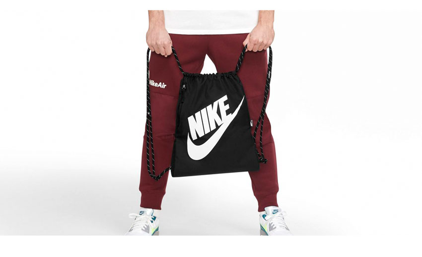 【限定クーポン発行中】ナイキ HERITAGE DRAWSTRING ナップサック NIKE メンズ レディース DC4245 ブラック 黒 ジムサック バック カバン ブランド シンプル カジュアル スポーツ ジム トレーニング ロゴ 鞄 部活 定番 人気 プール ホワイト 白 誕生日 プレゼント ギフト