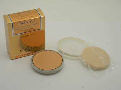 ゲラン ツインセット コンパクト クリームファンデーション (SPF15) 33アプリコット　詰め替え用【Guerlain Twin Set Compact Creme Foundation SPF15 Abricot 33 refill】