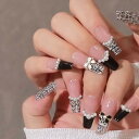 24枚セット ネイルチップ ブラックのこなれ感ネイル 台形のスタイル 成人式 披露宴 パーティー 二次会 結婚式