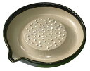 元重製陶所 石見焼 大根おろし 皿 テーブルを傷つけない シリコン 底 (直径約18cm・すべり止め付) 織部 もとしげ おろし器 もとしげ 日本製