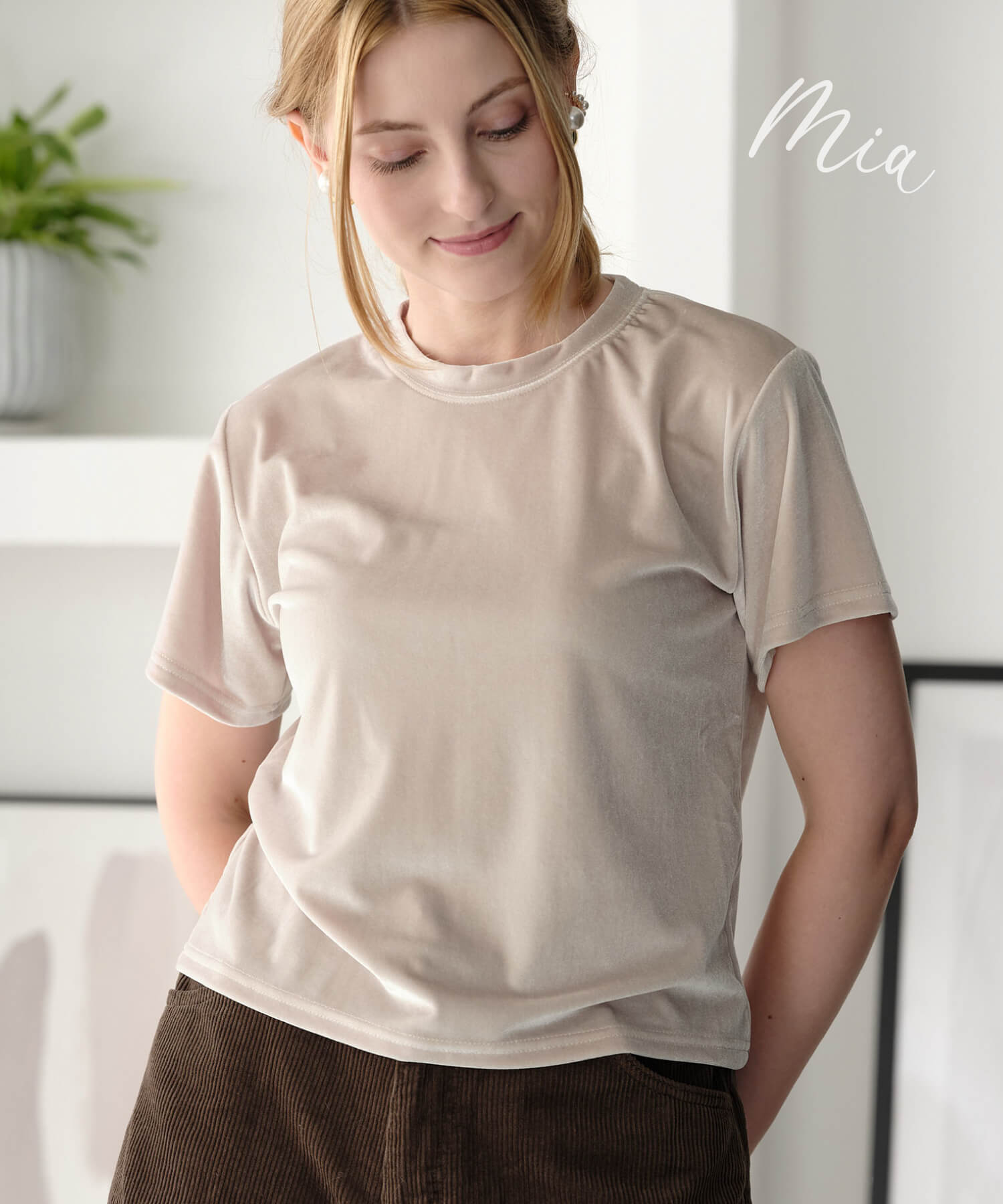 【MIA/ミア】ベロアTシャツ/レディース トップス カットソー Tシャツ カジュアル きれいめ 半袖 ベーシック 無地 ベロアのサムネイル