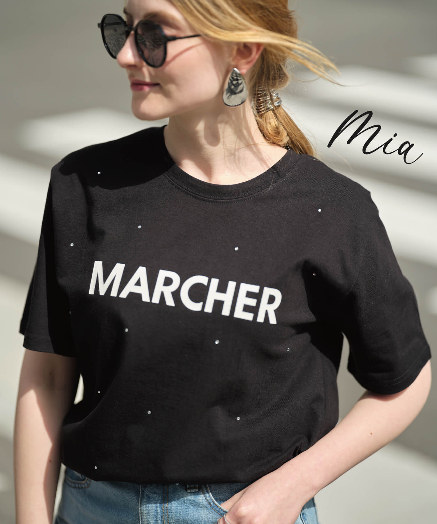 MARCHER-ビジューロゴTシャツ/レディース カットソー Tシャツ ラインストーン ロゴ ロゴT ロゴTシャツ クルーネック カジュアル きれいめ ゆったり 体型カバー 大きいサイズ 綿100％ 半袖 シンプルTシャツ ワンポイント ラウンドネック ストレッチ