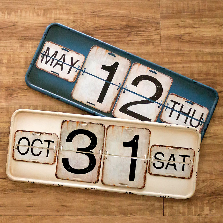 ヴィンテージ風 日めくり カレンダー (65250) サインプレート アンティーク調 ブリキ看板 万年カレンダー ガレージカレンダー スタンドカレンダー サインボード TINプレート 西海岸 男前 ブルックリン 店舗用 オブジェ 看板 レトロ