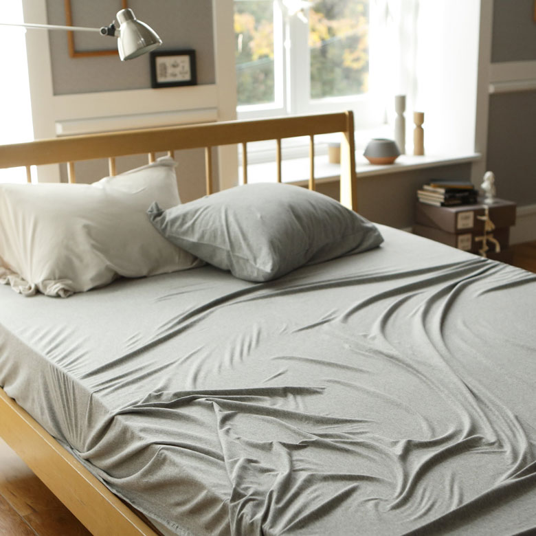 ボックスシーツ ベッドカバー ダブル 140×200cm 無地 ベッドリネン ダブルサイズ BOXシーツ 綿100% コットン ストレッチ素材 伸縮 天竺 メリヤス コットンニット ホワイト ベージュ グレー 杢グレー ネイビー おしゃれ シンプル Fab the Home [90321] zakka-elements-10008772 生活雑貨のネットショップELEMENTS サンプル画像2