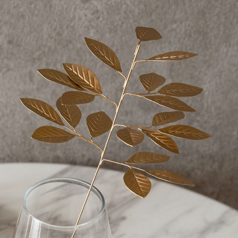 【最大2000円クーポン】 フェイクグリーン リーフ 枝 W 14cm D 9cm H 31cm ブリキ ゴールド 錫 すず デ..