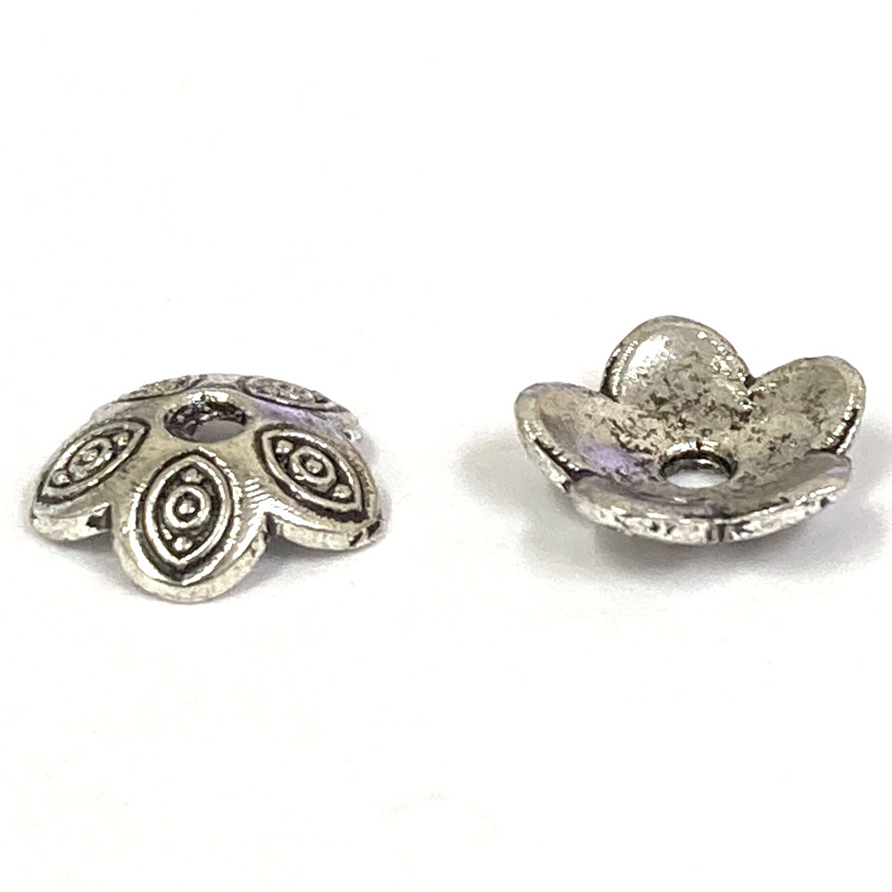 【20個パック】銀古美 座金 [花座 スペーサー] sgy-922-d-20p [縦約9.6mm×横約9.6mm×高さ約2.7mm、穴直径約1.5mm] (アクセサリーパーツ ネックレス パーツ ハンドメイド 材料 素材 金具 花 フラワー アンティークシルバー 銀色 銀 シルバー 装飾 銅）