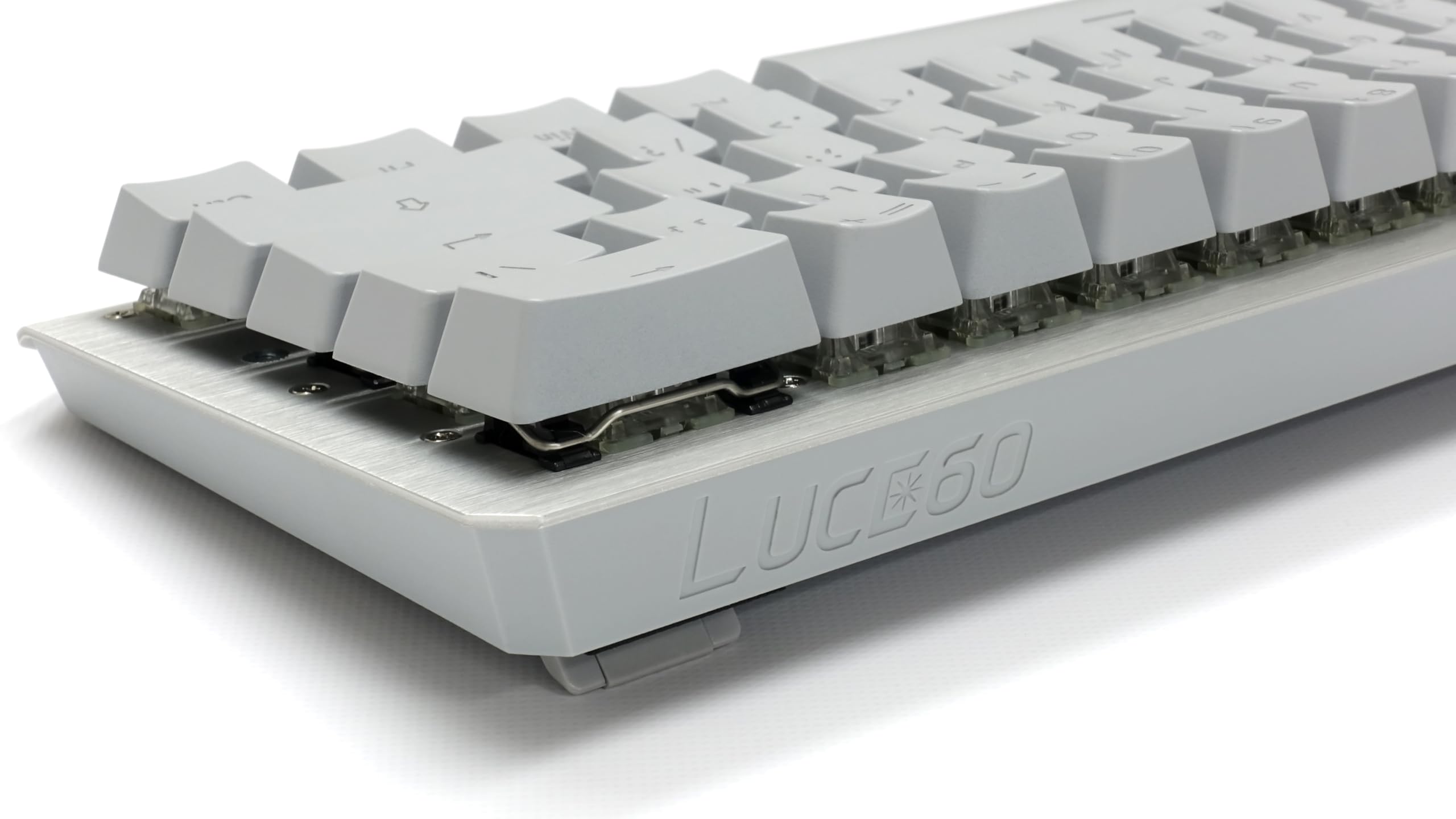 Majestouch LUCE60 �Ѹ����� CHERRY MX2A RGB���ԡ��ɥ���С��� 61���� �����ߥ󥰥����ܡ��� �ᥫ�˥��� �ۥåȥ���å� RGBȯ��LED�Хå��饤���դ� USBͭ����®ȿ�� 60�󥭡��ܡ��� US ASCII