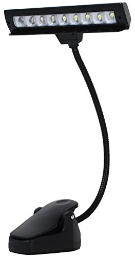 ◆商品名：KC 譜面台ライト グースネックタイプ 9LED KML-04暗いステージでも譜面を明るく照らす譜面台用ライト高輝度白色LEDを9つ装備スイッチ操作で明るさを2段階調節可能電源:単3電池 ×3個(テスト用電池付属)メーカー側の意匠変更により、予告なく外観上のデザイン・カラー等が変わる場合がございます。予めご了承ください。