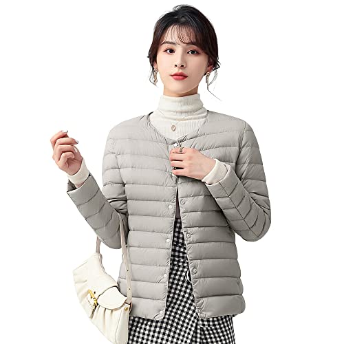 CLAZOLIY ライトダウン ノーカラージャケット レディース インナーダウン 軽量 暖かい 防寒 ダウンジャケット クルーネックまたはVネック CL113 (S, グレー)