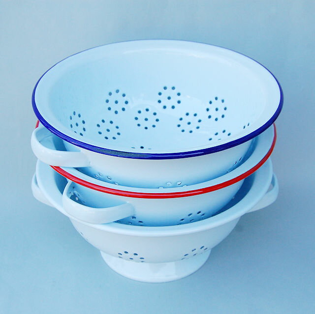 「ホーローコランダー(L)」ホーロー 水切り　琺瑯　コランダー　キッチン　ホウロウ ほうろう キッチン用品 ガーデニングのサムネイル