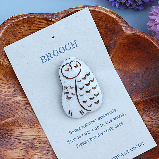 Bone ブローチ Owl ブローチ アクセサリー 水牛 骨 ボーン 可愛い ギフト プレゼン...