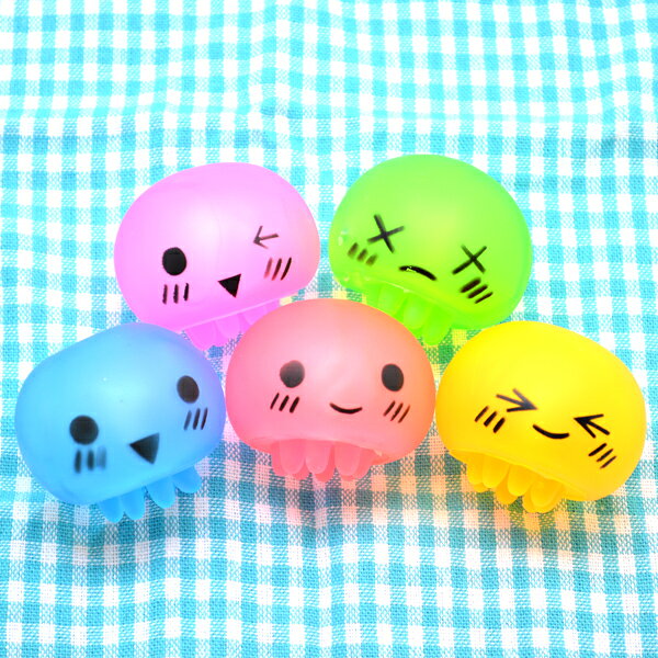 【50個セット】【おもちゃ 水に浮く】うきうきクラゲ かわいい カラフル レッド ピンク ブルー グリーン イエロー お祭り おまつり イベント 子供会 夜店