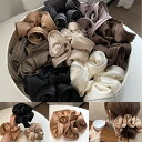 【送料無料】 シュシュ ボリューム サテン ヘアゴム ヘアアクセサリー 大きめ 光沢 髪留め まとめ髪 大人 おしゃれ かわいい 女性 上品 大人可愛い きれい 素敵 カジュアル エレガント シンプル 清楚 結婚式 フォーマル ポニー ヘアアレンジ 無地 きれい ヘアアクセ 光沢 艶