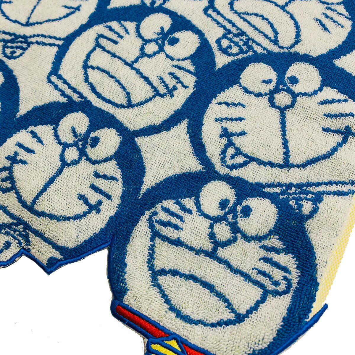【送料無料】ドラえもん ウォッシュタオル 「コロコロフェイス」 ハンドタオル 34×36cm おしぼり 綿100％ 男子 男の子 女の子 女子 ジャガード 高級 刺繍 贈り物 お祝い かわいい おしゃれ 内祝い おめでとう お返し