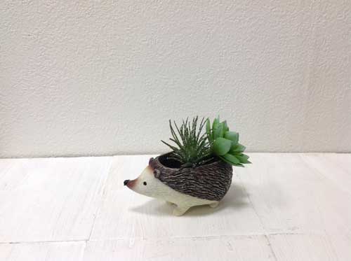 【アニマル】プティットボブポットガーデンオーナメント　室内　ミニプランター　鉢植え　レジン　穴なし　ガーデンポット　お庭　置物　おしゃれ　オシャレ　植木鉢　鉢　ハリネズミ　はりねずみ　陶器　小さい植木鉢　小さい鉢　ガーデン雑貨　ガーデンオーナメントのサムネイル