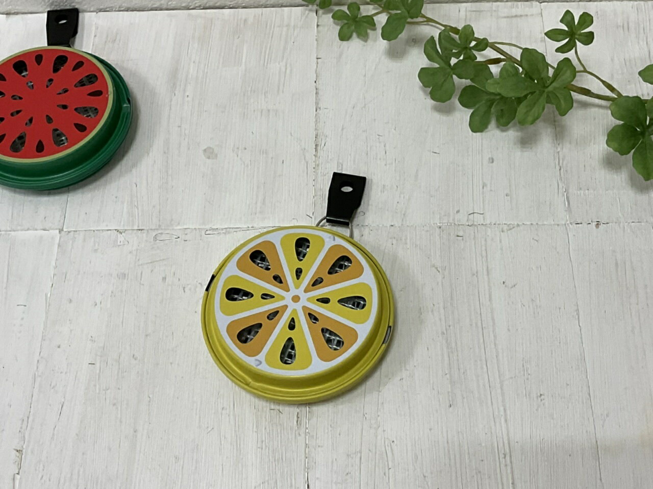 携帯タイプ　ポータブル蚊遣り　レモン　檸檬　蚊取り線香立て　蚊取線香スタンド　　蚊取り線香　かとり線香　カトリ線香　かとりせんこう　ミニ蚊遣り　ミニ蚊やり　アウトドア　キャンプ　蚊取り線香ホルダーのサムネイル